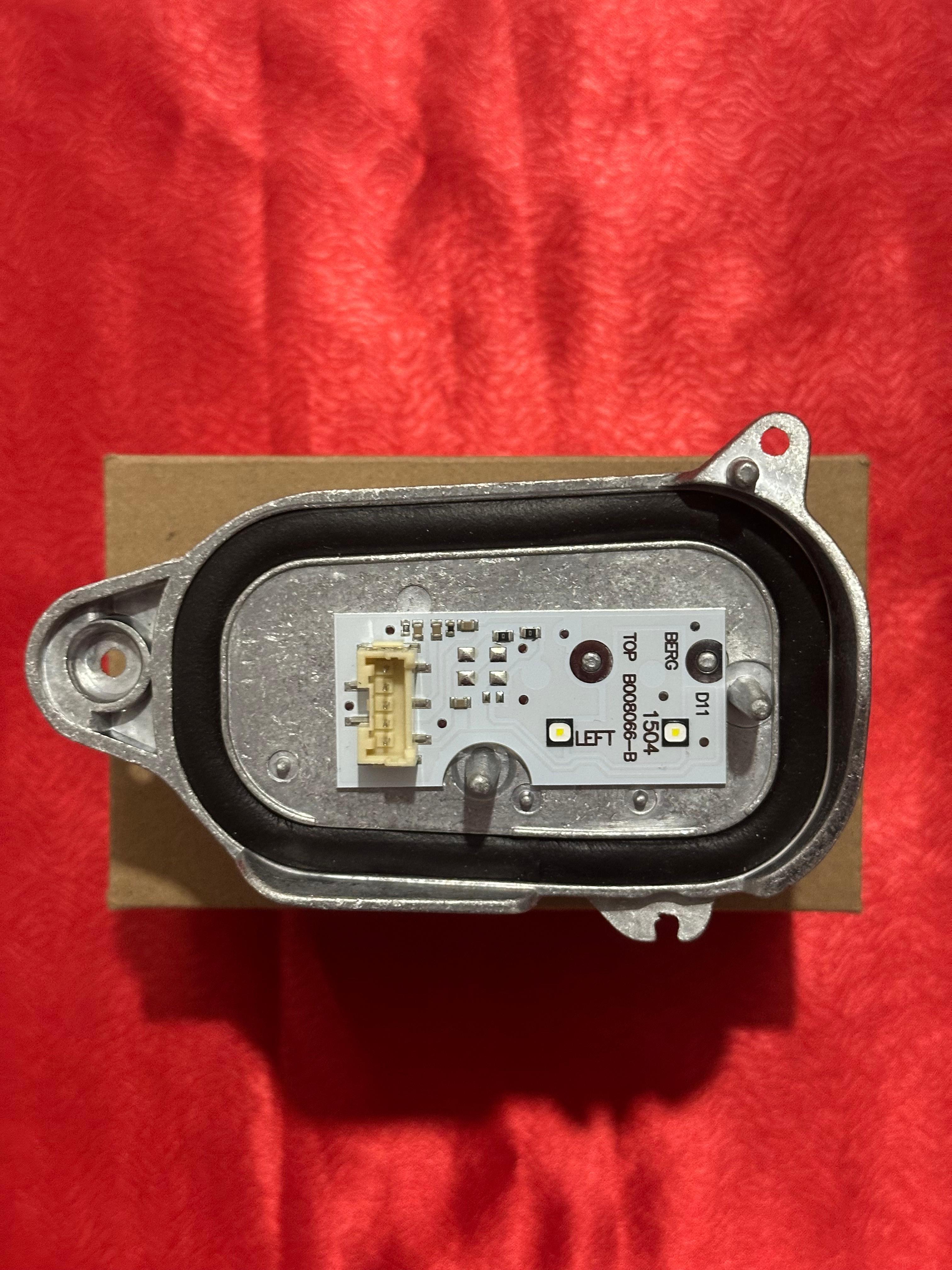 8R0941475 AUDİ Q5 LED MODÜLÜ SOL