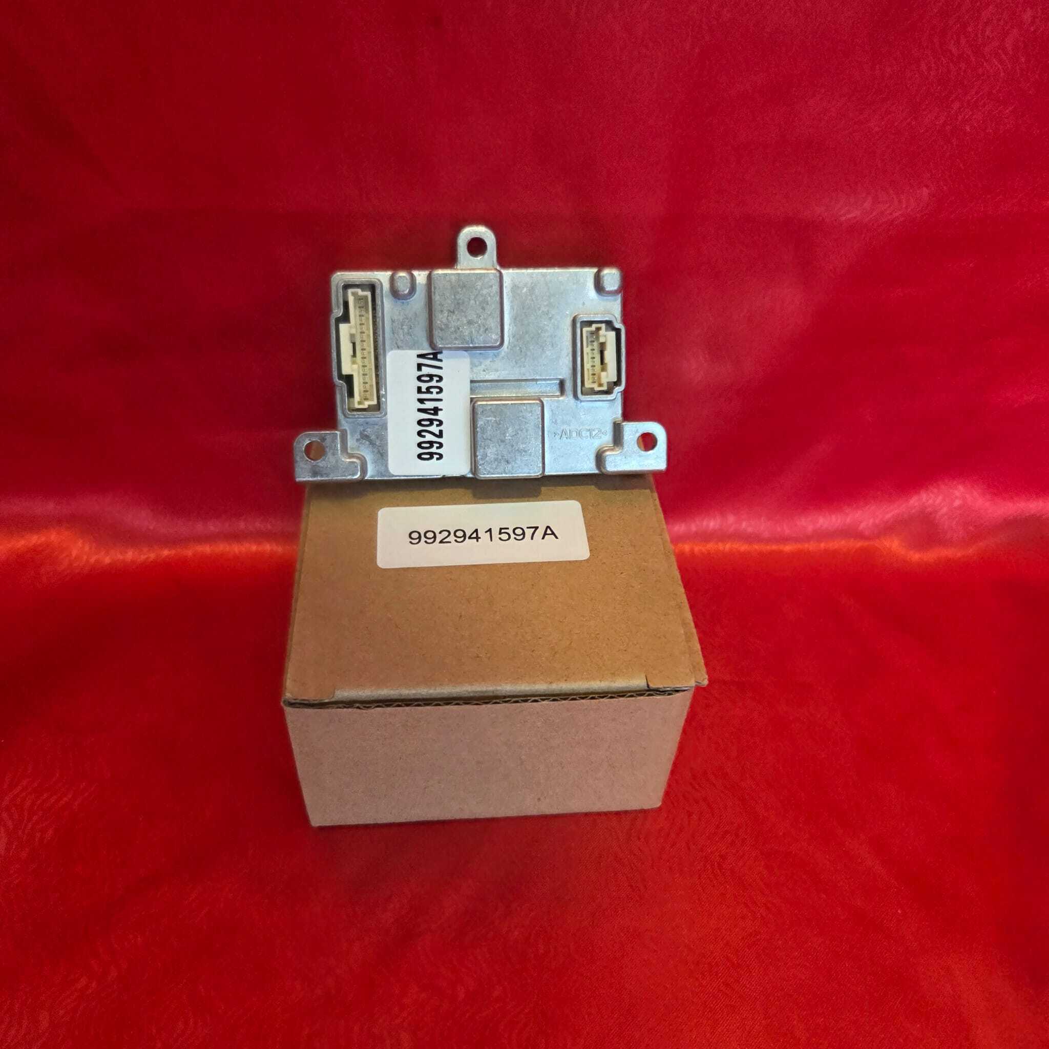 992941597A LED FAR BEYNİ