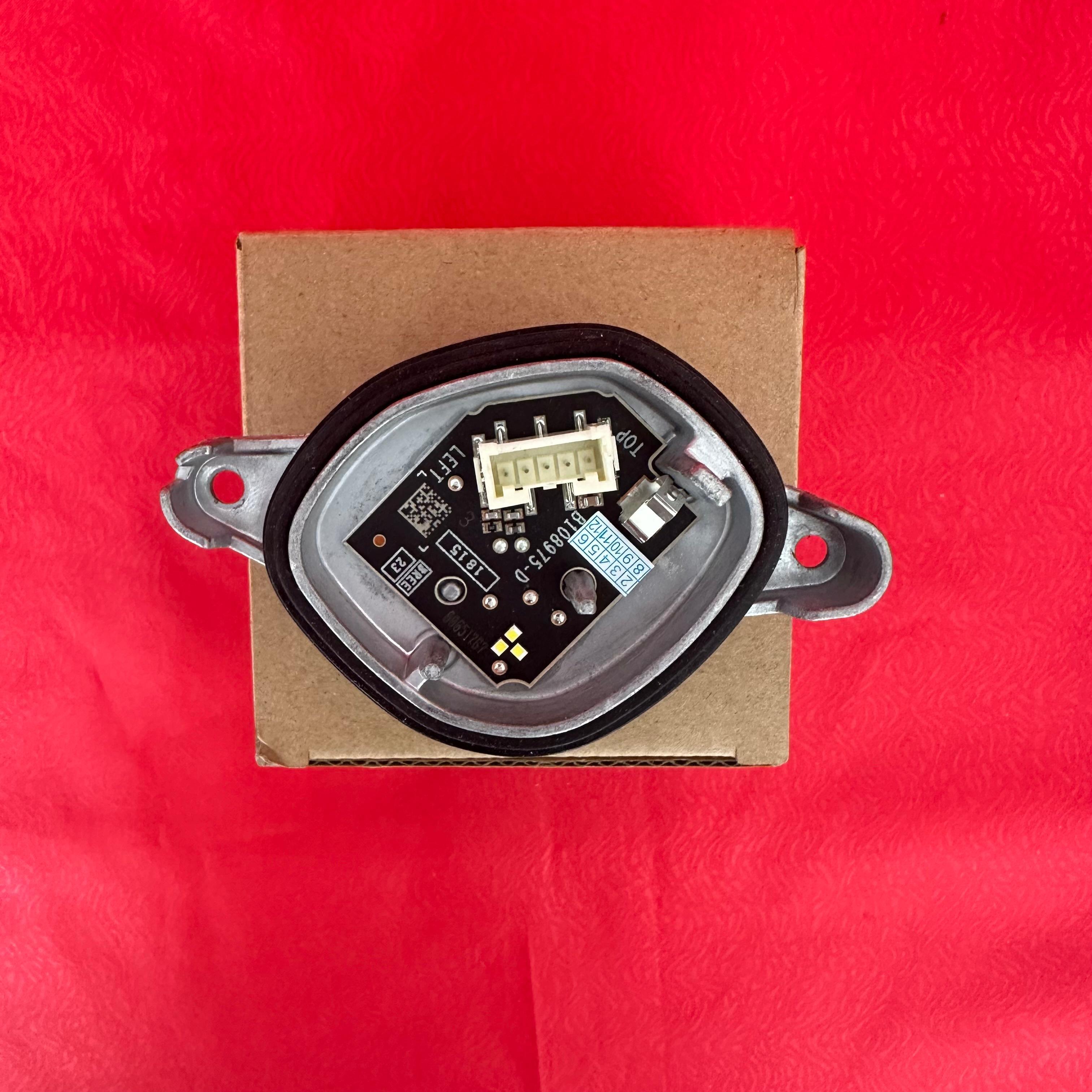 3G0998479A PASSAT B8.5 LED MODÜLÜ SAĞ