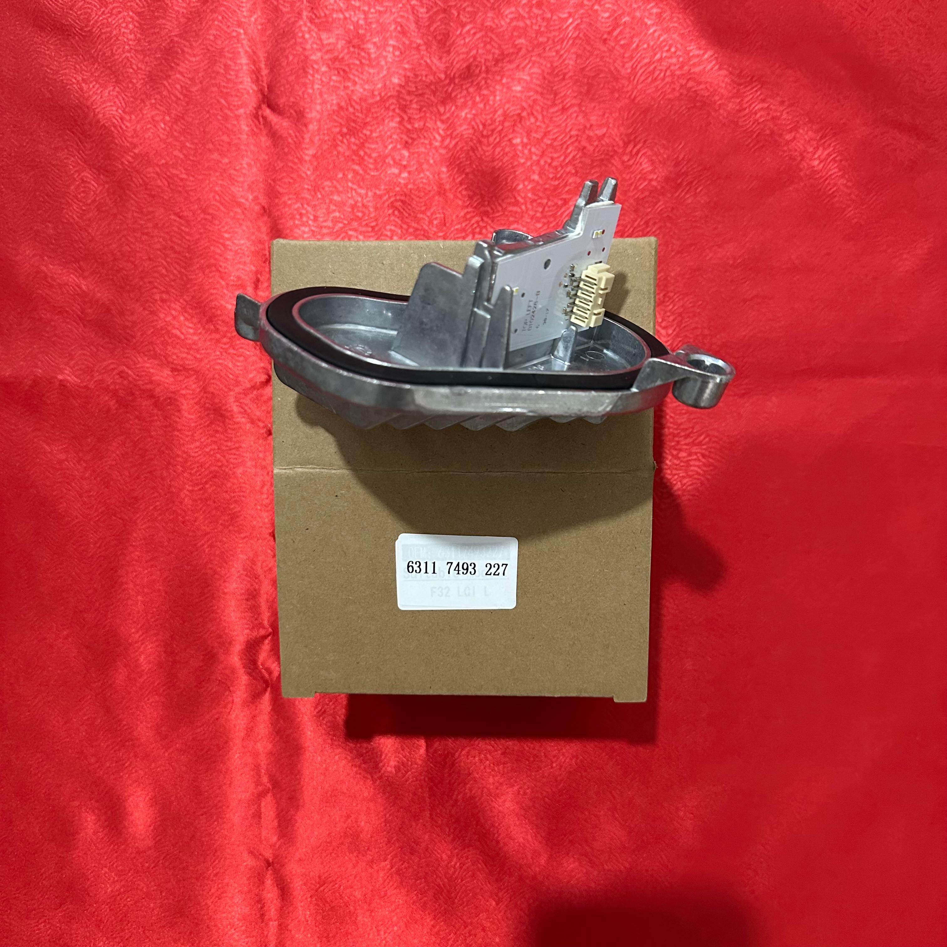 7493227 BMW F32 LCİ ANGEL LED MODÜLÜ SOL