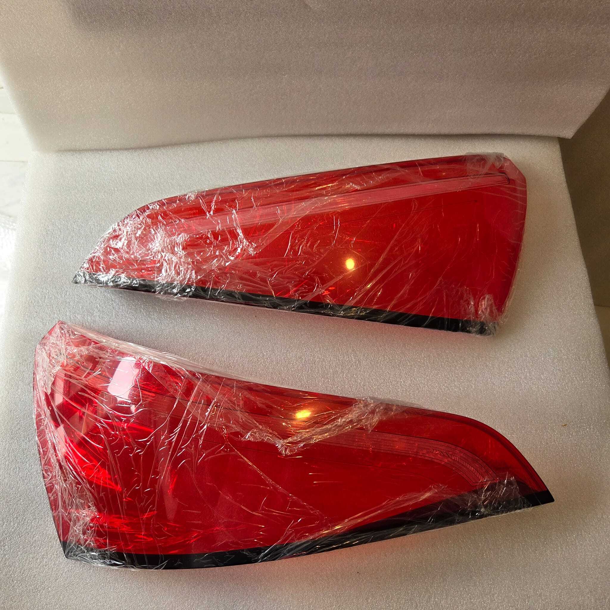 TAKIM AUDİ Q5 13-18 STOP CAMI