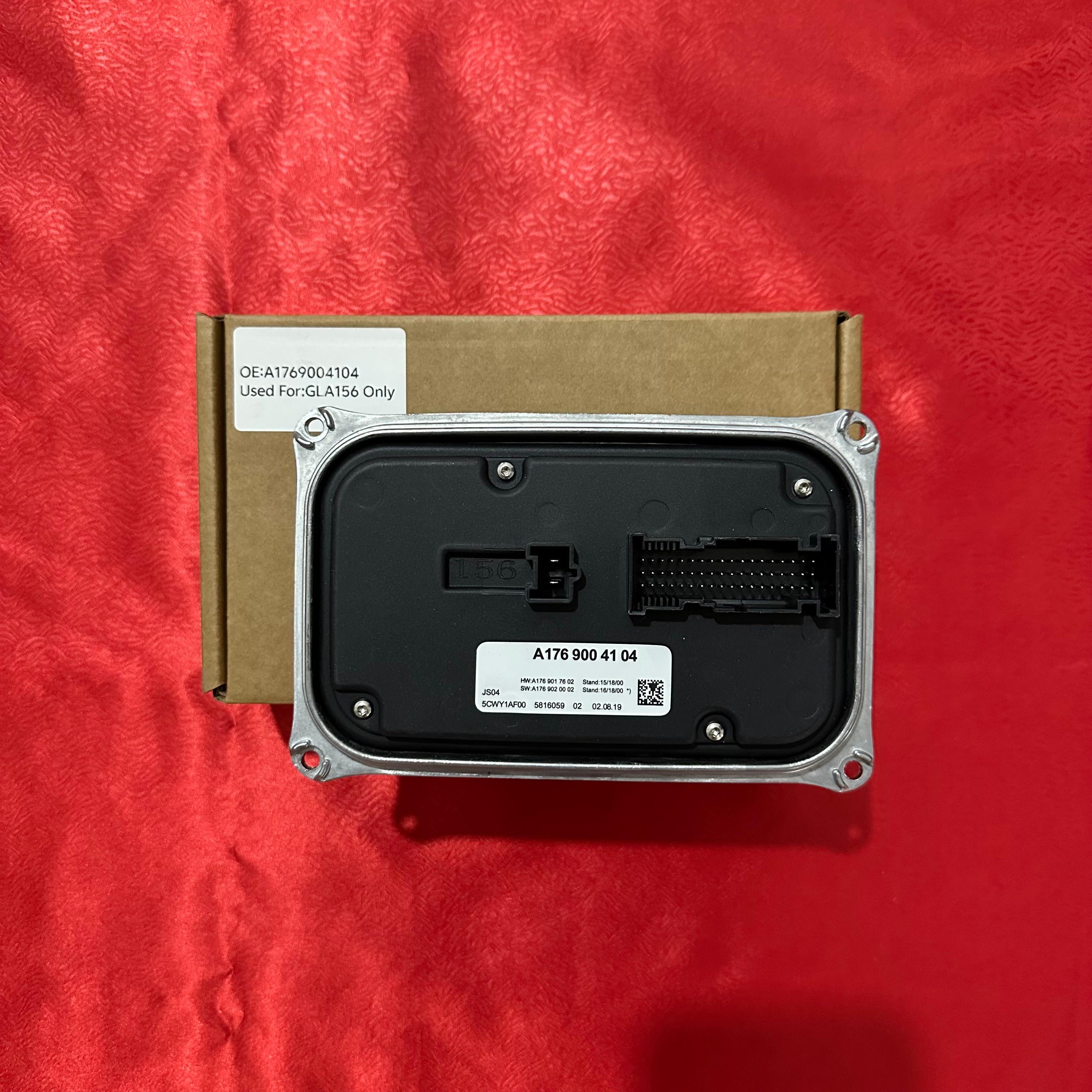 A1769004104 156 GLA KODLU TAK ÇALIŞTIR LED FAR BEYNİ