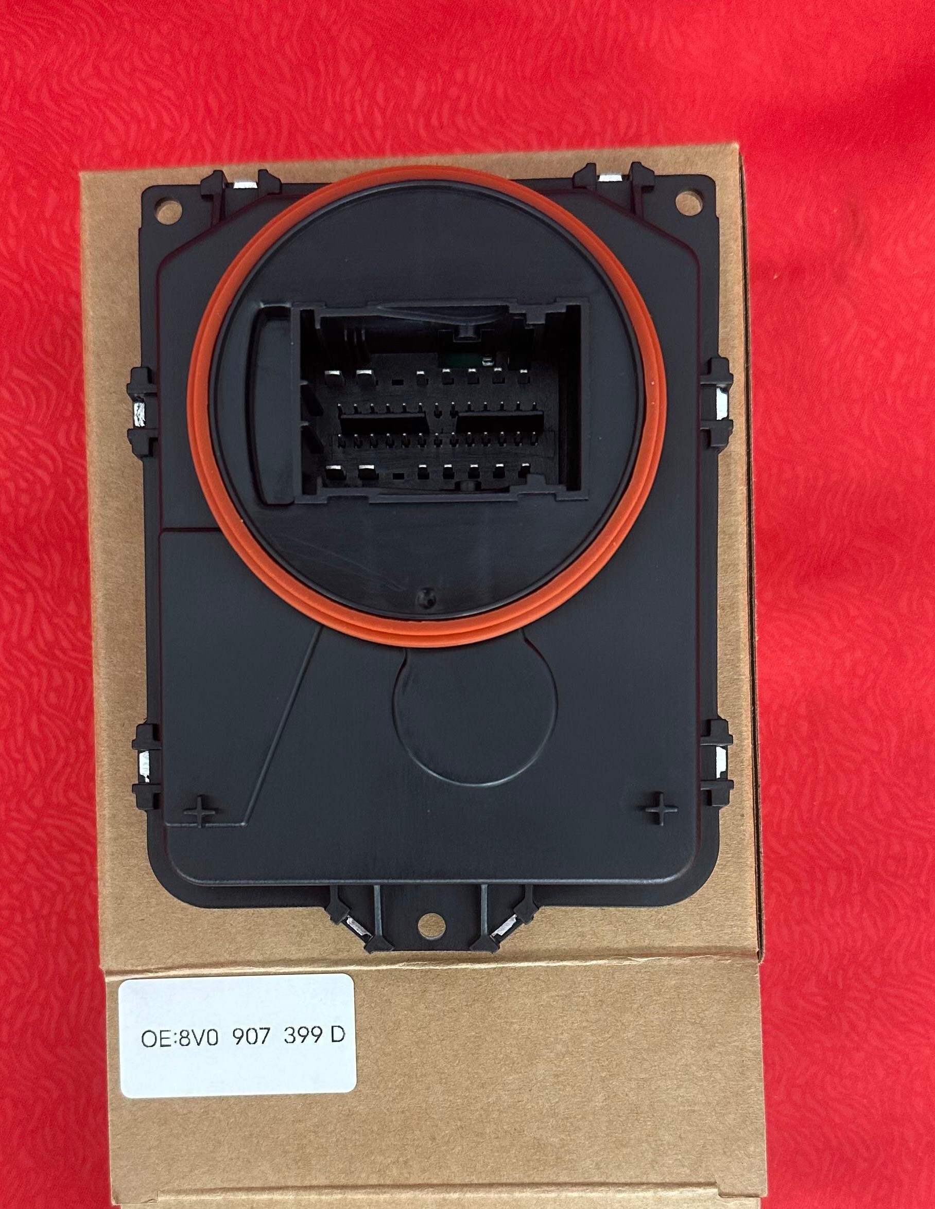 8V0907399D LED FAR BEYNİ