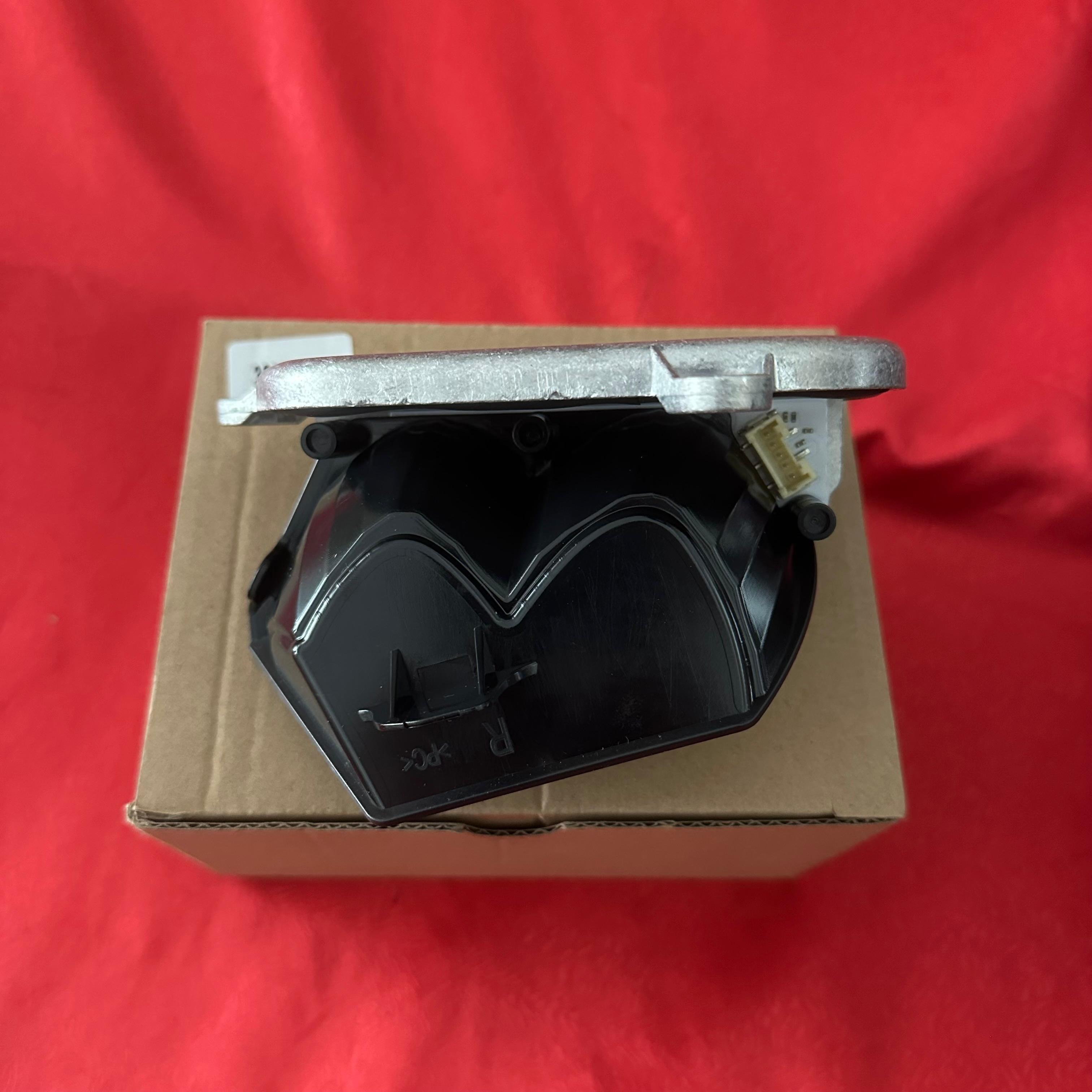 3G0998477A PASSAT B8 LED MODÜLÜ SAĞ