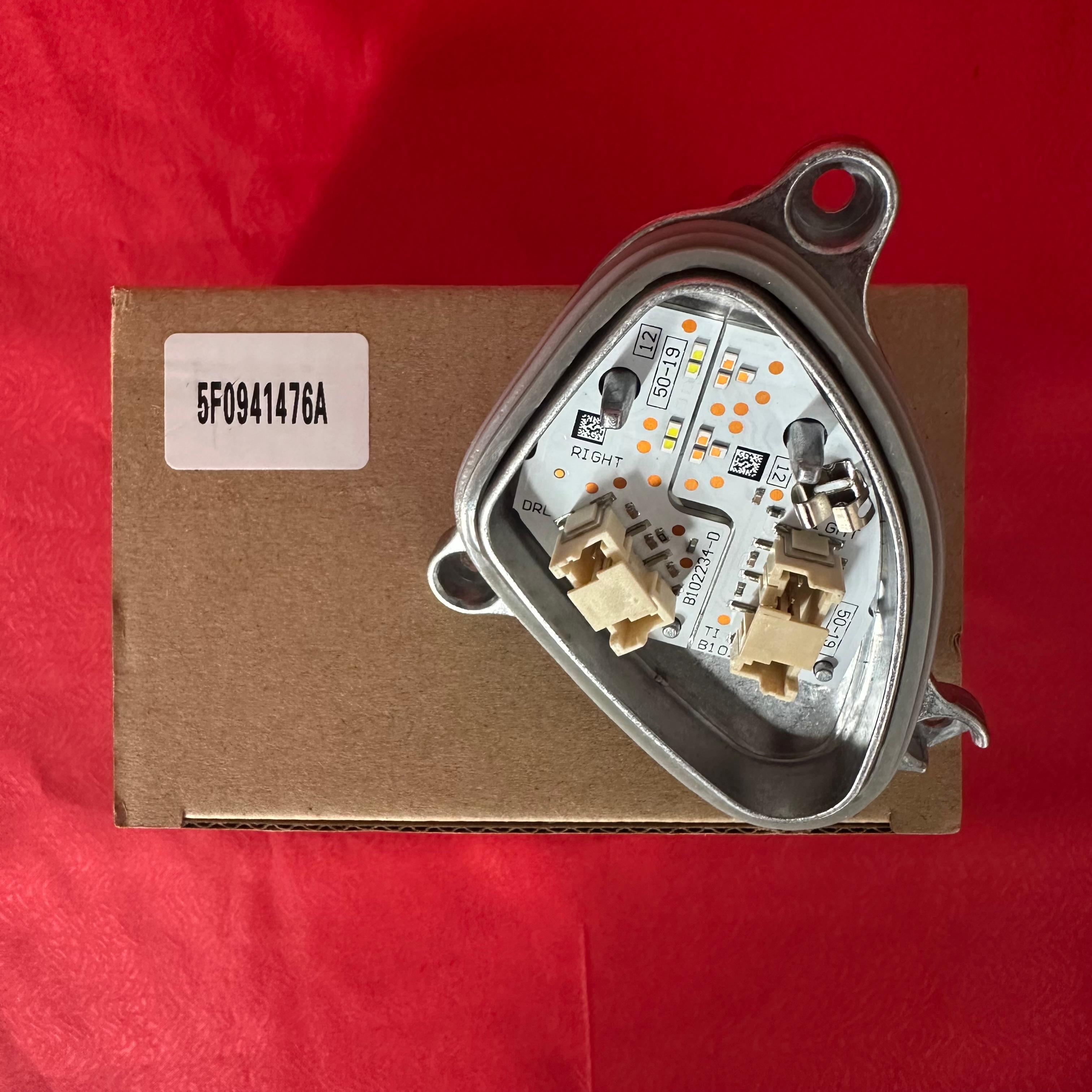 5F0941476A SEAT LEON 17-20 LED MODÜLÜ SAĞ