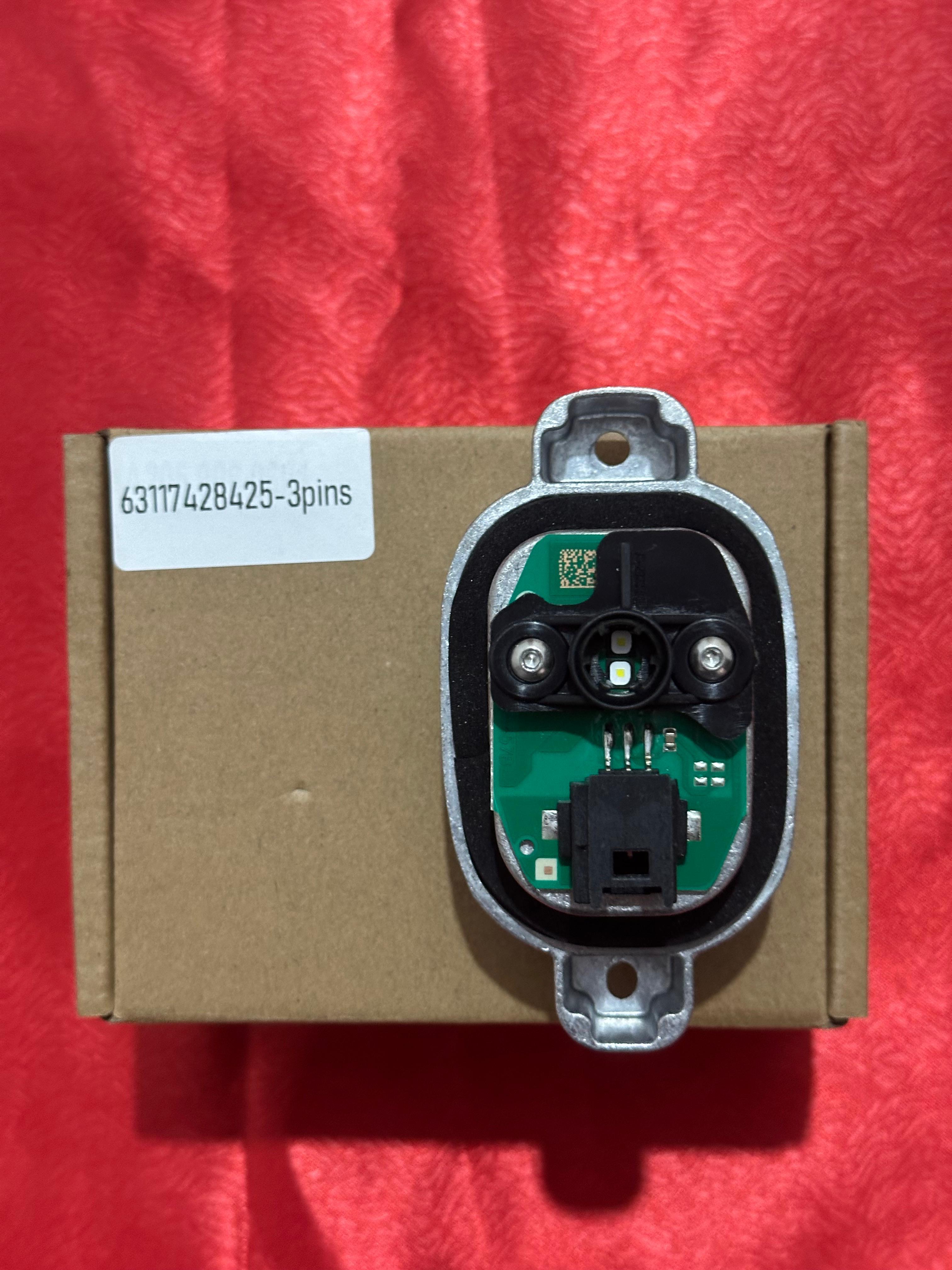 7428425 3 PİN F20 LCİ LED MODÜLÜ